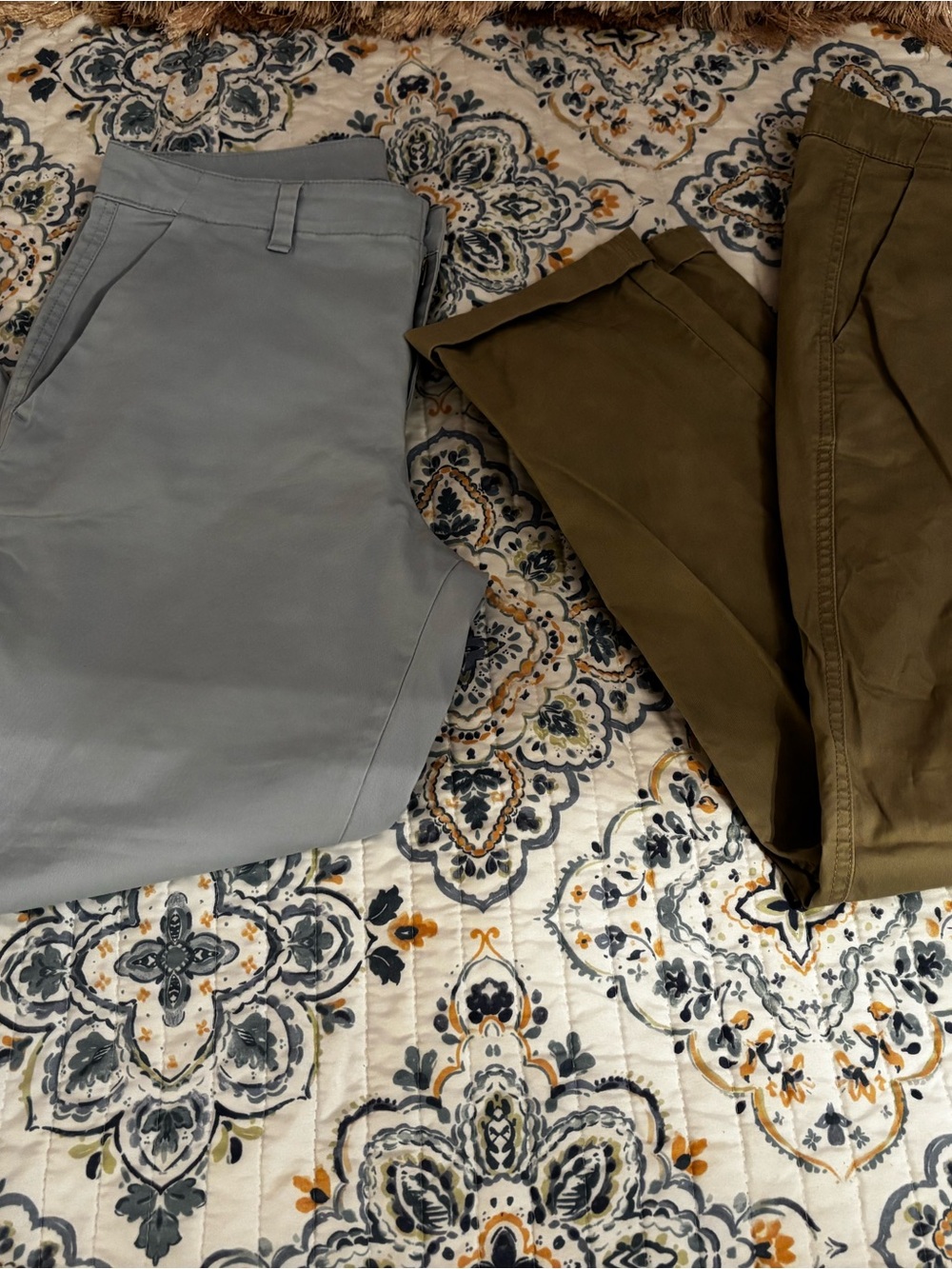 GAP Men's Chinos in Gray and Olive